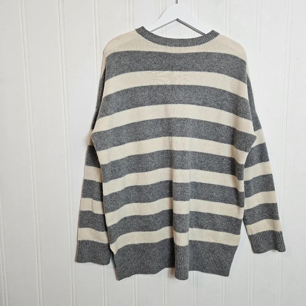 Theory Cashmere Sweater M Karenia Oversized Striped Crewneck Gray Cream High Low